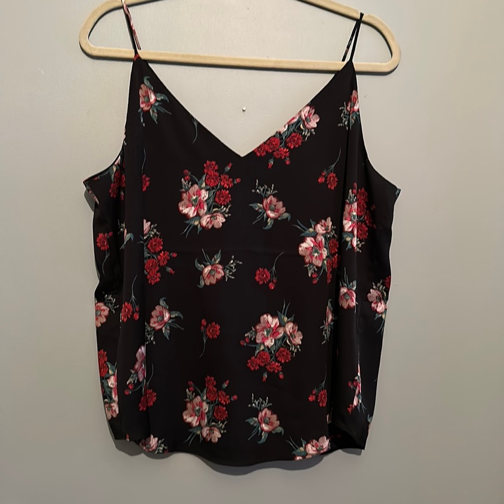Size L black floral v neck spaghetti strap tank top.